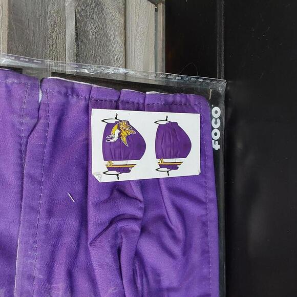 NFL Minnesota Vikings Adjustable Mask | FOCO | Adult - Picture 2 of 6